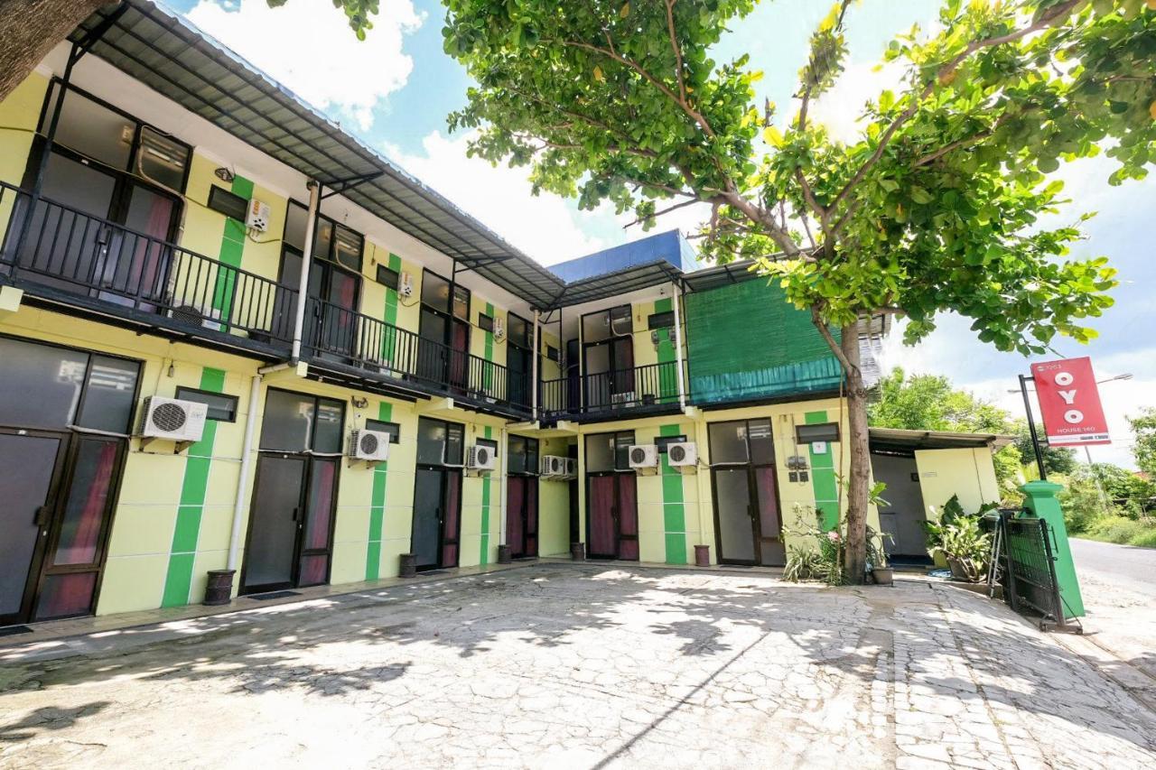Отель House 140 Baturetno Экстерьер фото